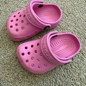 CROCS Kids Slippers - Vibrant Pink